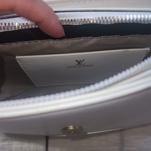 DUPE White Designer Handbag - Picture 4 of 5